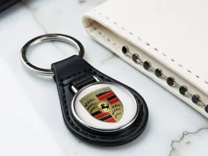 Porsche Schlüsselkette Leder Robust Minimal Luxus Haptik